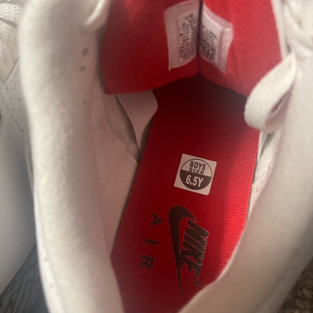 Jordan 3 cement - Picture 10 of 12